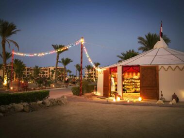 Robinson Soma Bay Entertainment